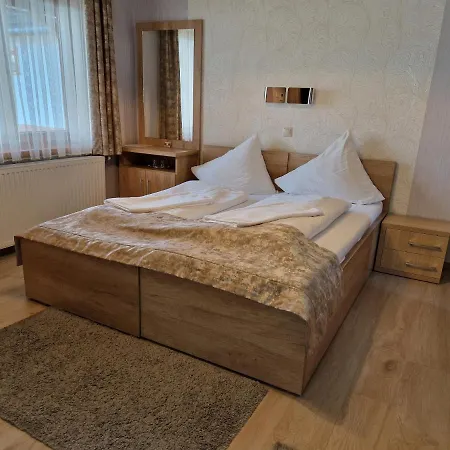 Csalanosi Vendeghaz 3*