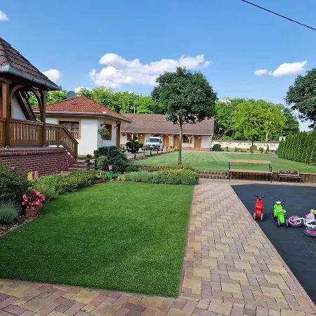 Csalanosi Vendeghaz Gasthof Kecskemét