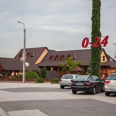 Csalanosi Vendeghaz Gasthof Kecskemét