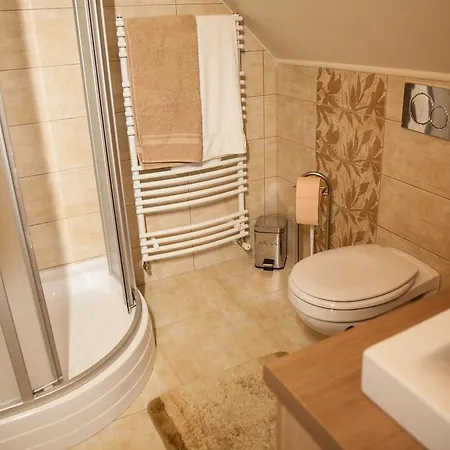 Csalanosi Vendeghaz 3*